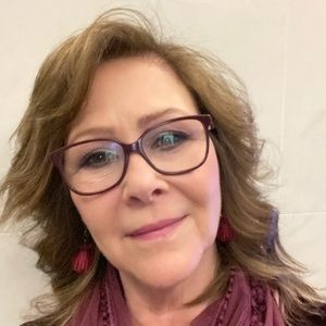 Meet your Posher, Kathleen